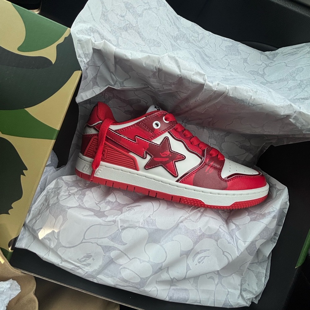 Red Bape Sneakers - Picture 4 of 4